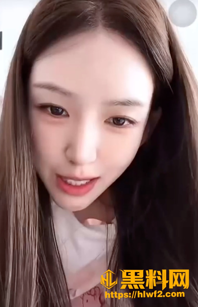 女主播闪现福利视频 3